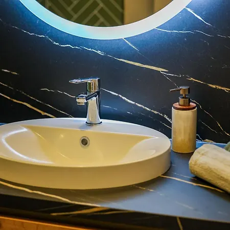 Maison Du Bonheur #haut De Gamme * كونْياك